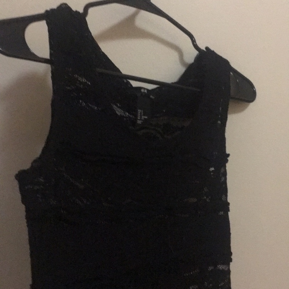 Lacy black H&M tank top